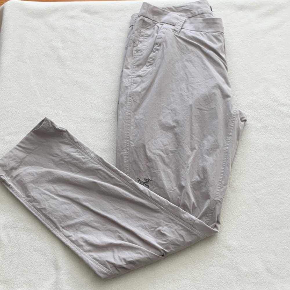 Beige Arc’teryx Lightweight Pants Mens Size W36/L34